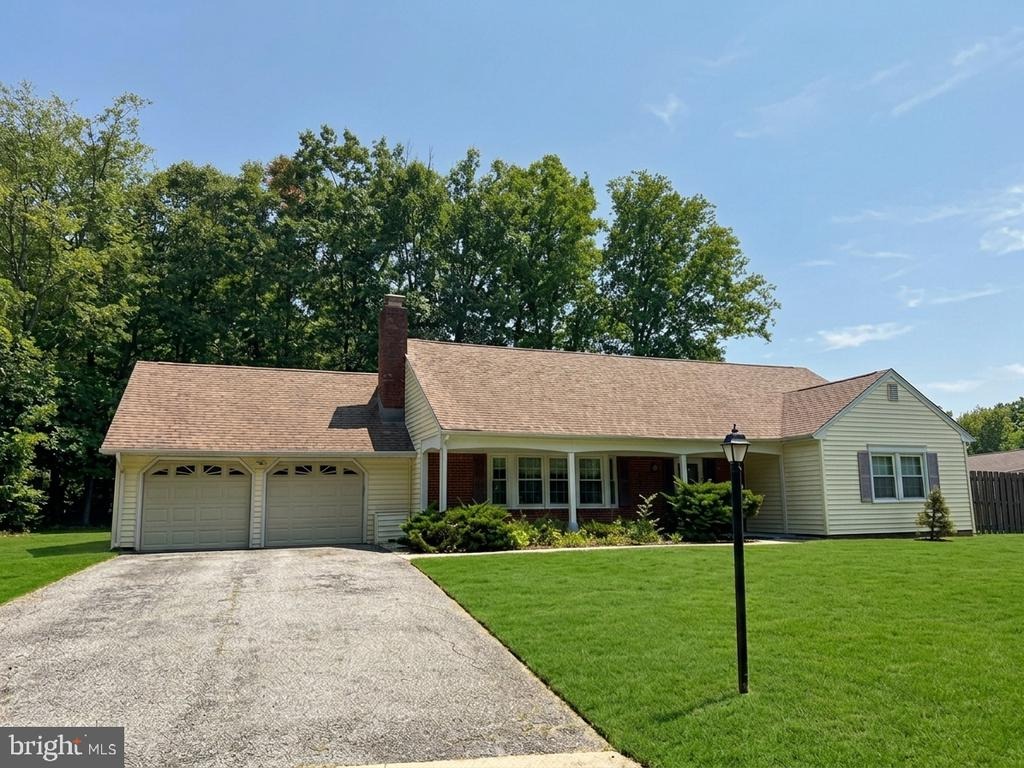Twin Hill Ln, Laurel, MD 20708