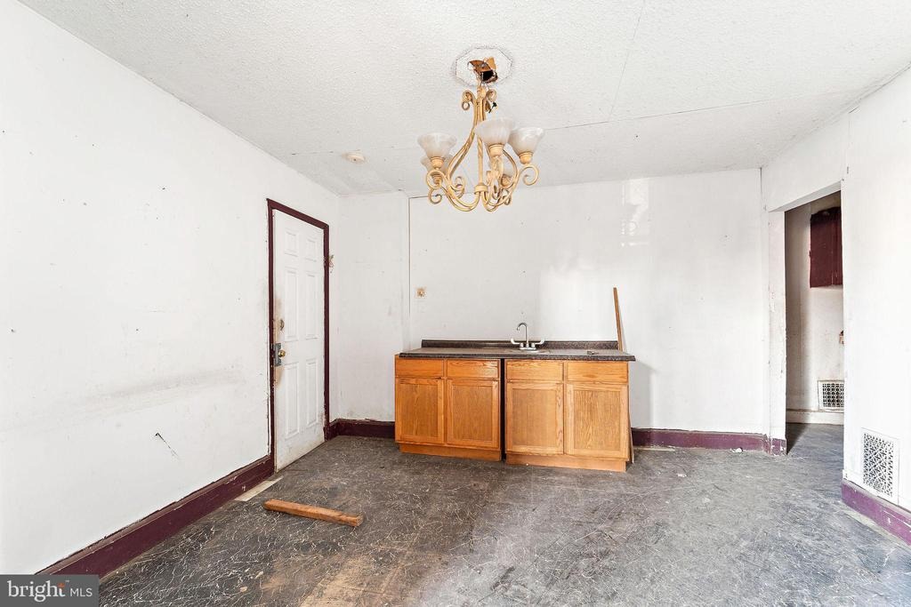 Saunders St, Camden, NJ 08105 #1