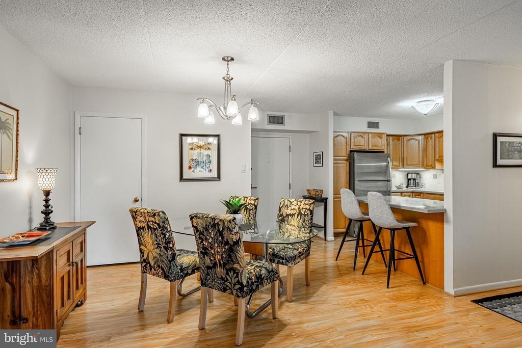Valley Forge Cir, King Of Prussia, PA 19406