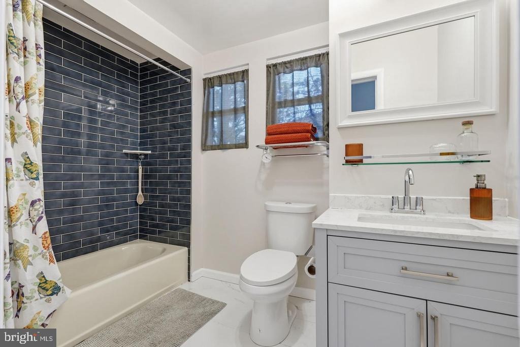 Lakeside Ave, Baltimore, MD 21218