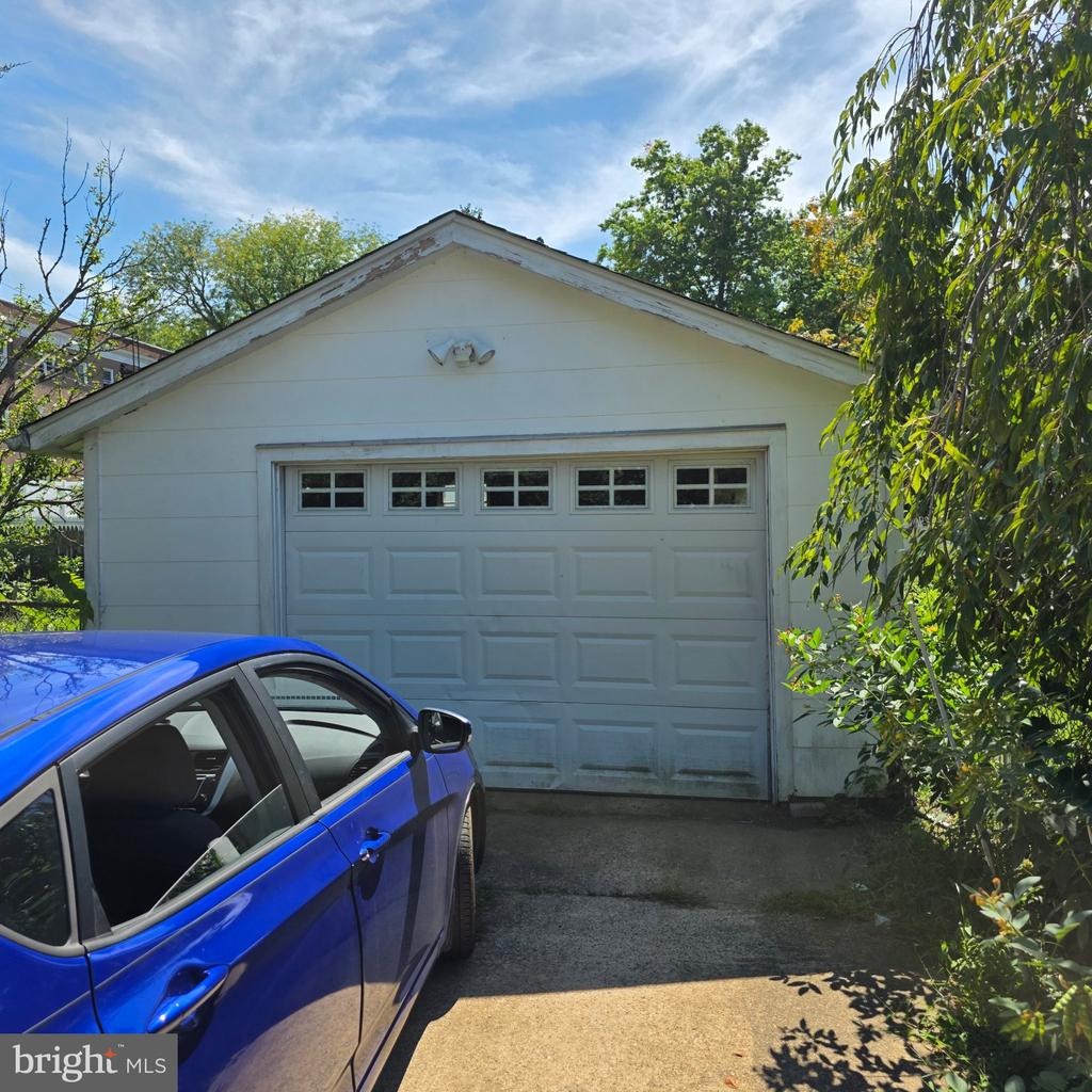 Maple Shade Ave, Hamilton, NJ 08610 #1