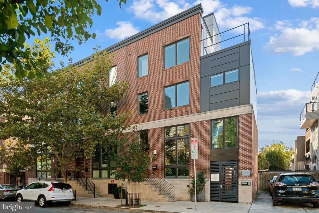 21st St, Philadelphia, PA 19103 #1