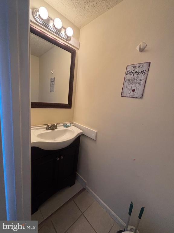Victoria Manor Ct, Sicklerville, NJ 08081 #1