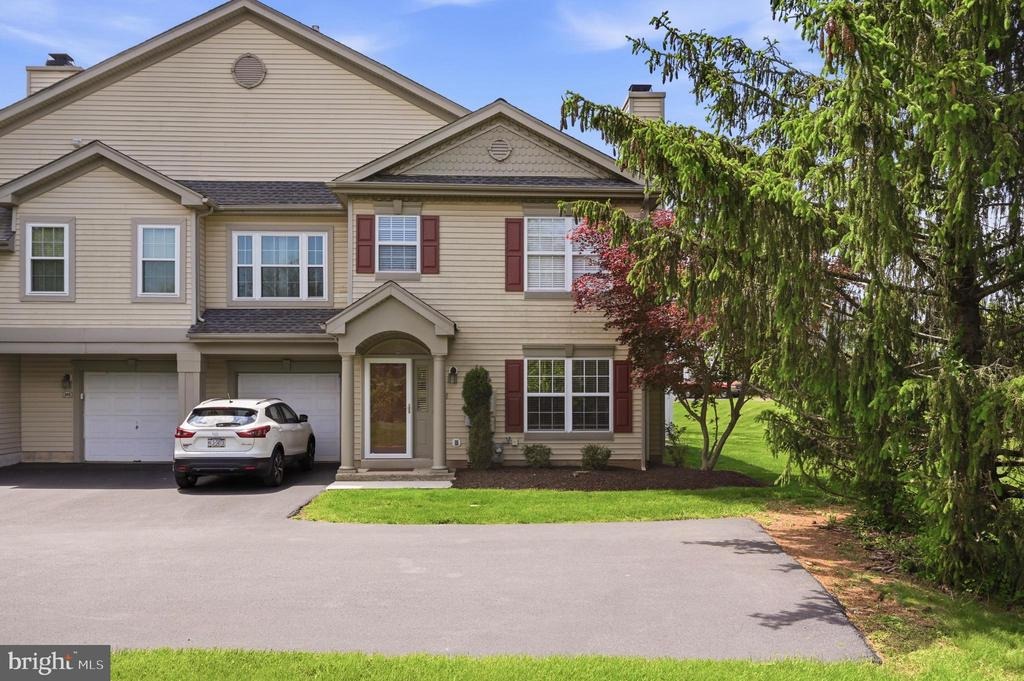 Monarch Ct, Warwick, PA 18974 #1
