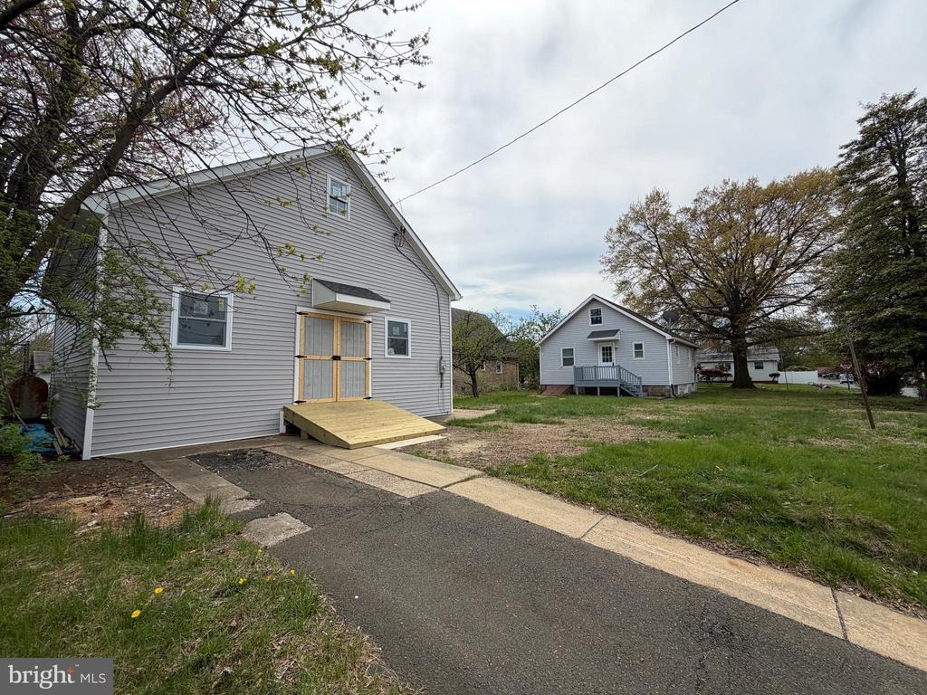 Wicker Ave, Bensalem, PA 19020