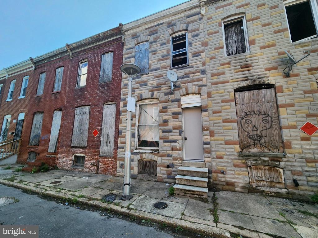 Chapel St, Baltimore, MD 21213 #1