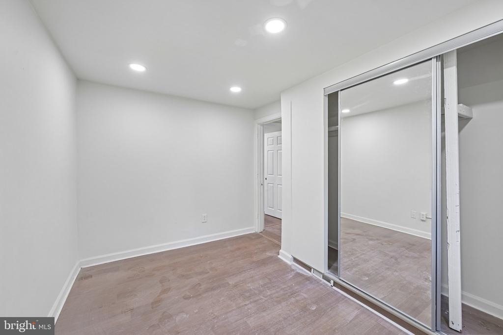 Lloyd St, Philadelphia, PA 19142 #1