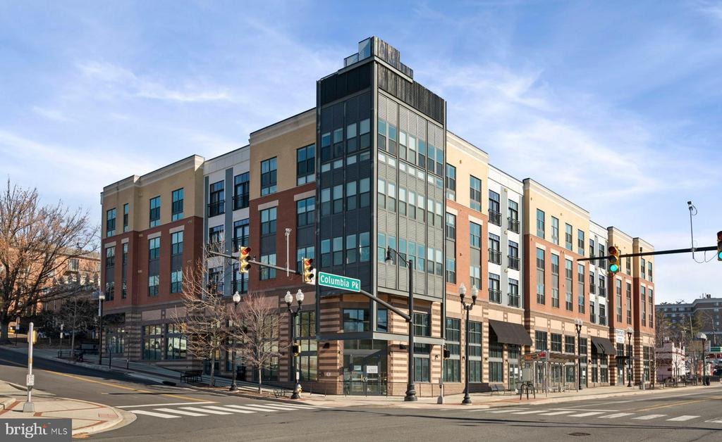 Buchanan St, Arlington, VA 22204