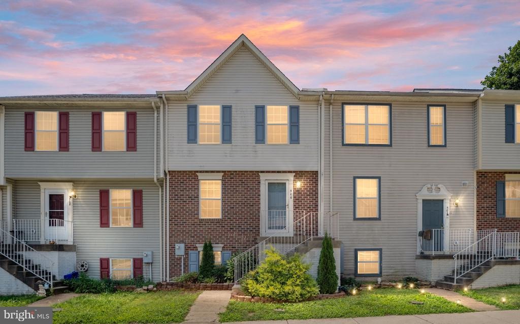 Mews Ct, Stafford, VA 22556
