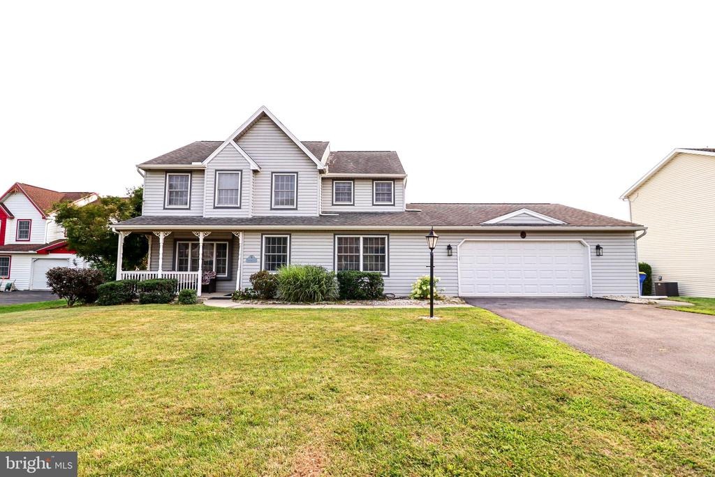 Canterbury Ct, Mechanicsburg, PA 17050