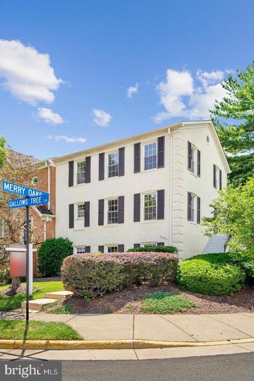 Gallows Tree Ln, Vienna, VA 22182 #1