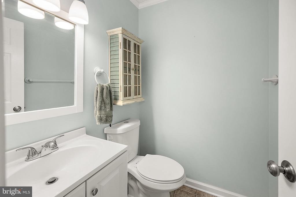 Royal Oaks Dr, Berlin, MD 21811