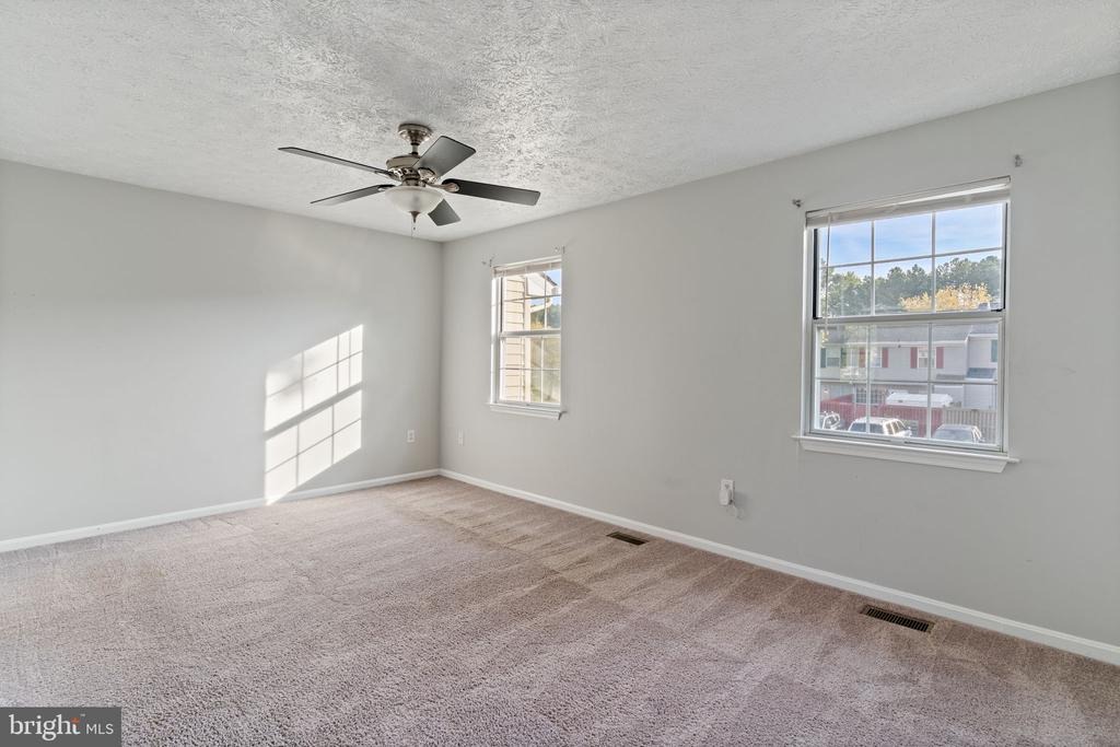 Manon Way, Lexington Park, MD 20653