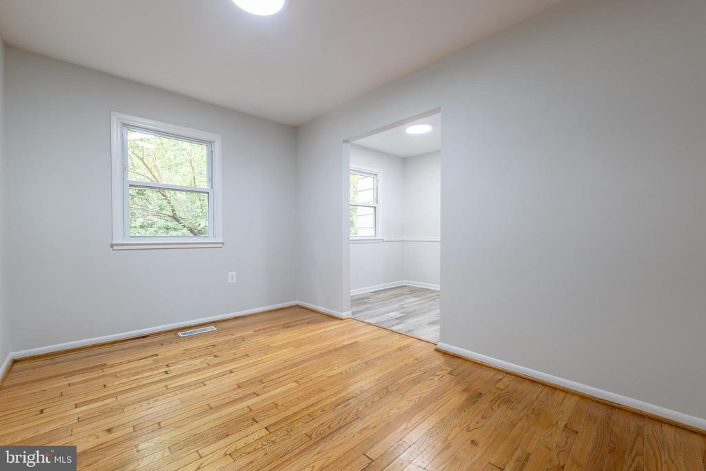 Earlham Ct, Woodbridge, VA 22193