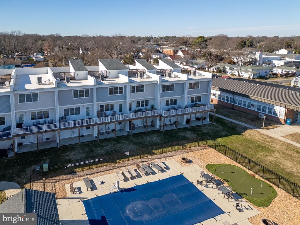 Douglas Ave, Colonial Beach, VA 22443