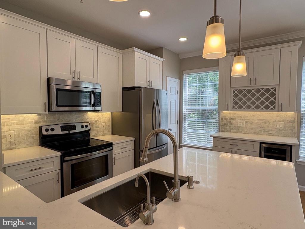 Nicosh Cir, Falls Church, VA 22042 #1