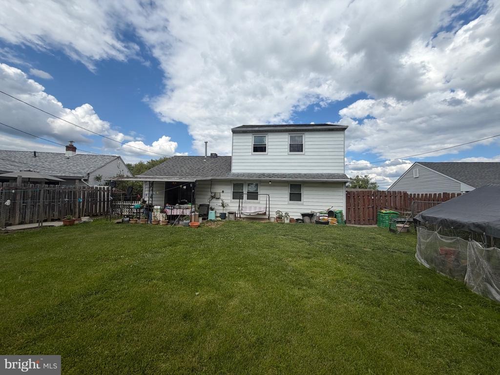Devonshire Pl, Bensalem, PA 19020