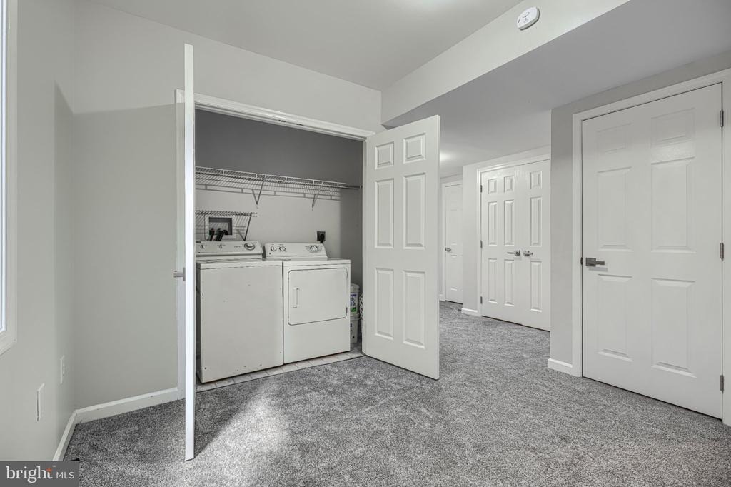 Carmichael Ct, Catonsville, MD 21228