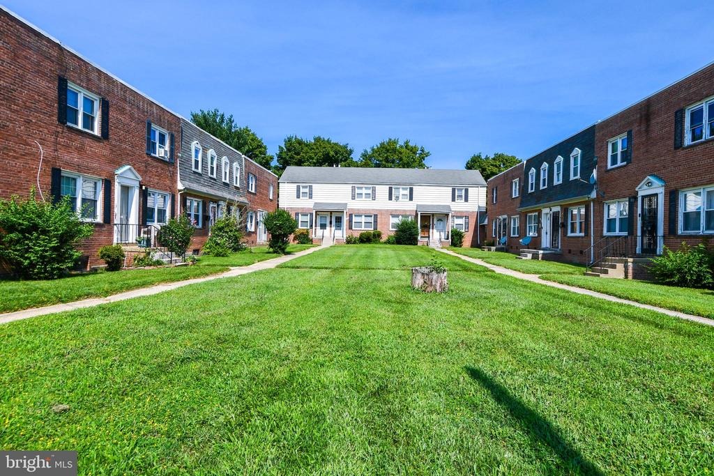 Iverson St, Temple Hills, MD 20748