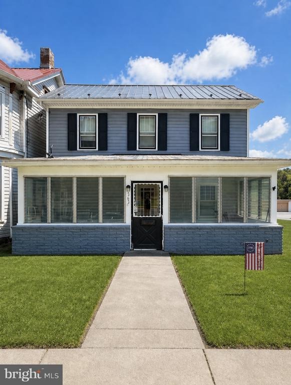Washington St, Berkeley Springs, WV 25411