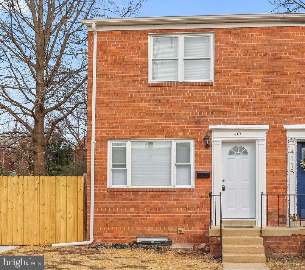 Usher Ave, Alexandria, VA 22304 #1