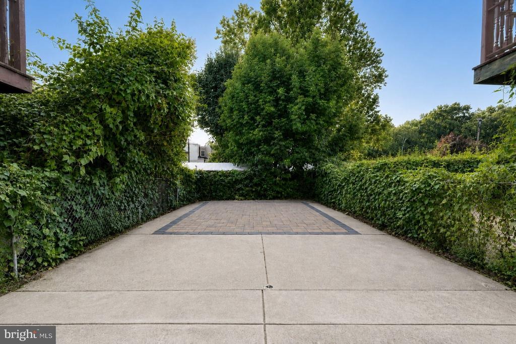 Modena Pl, Philadelphia, PA 19154 #1