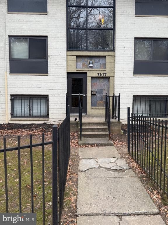 Naylor Rd, Washington, DC 20020