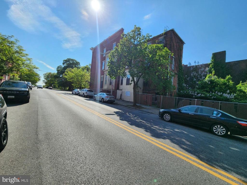Lafayette Ave, Baltimore, MD 21217