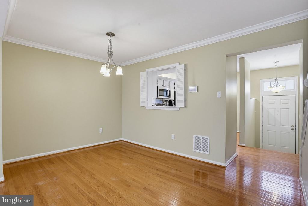 Grove Ridge Ct, Rockville, MD 20852