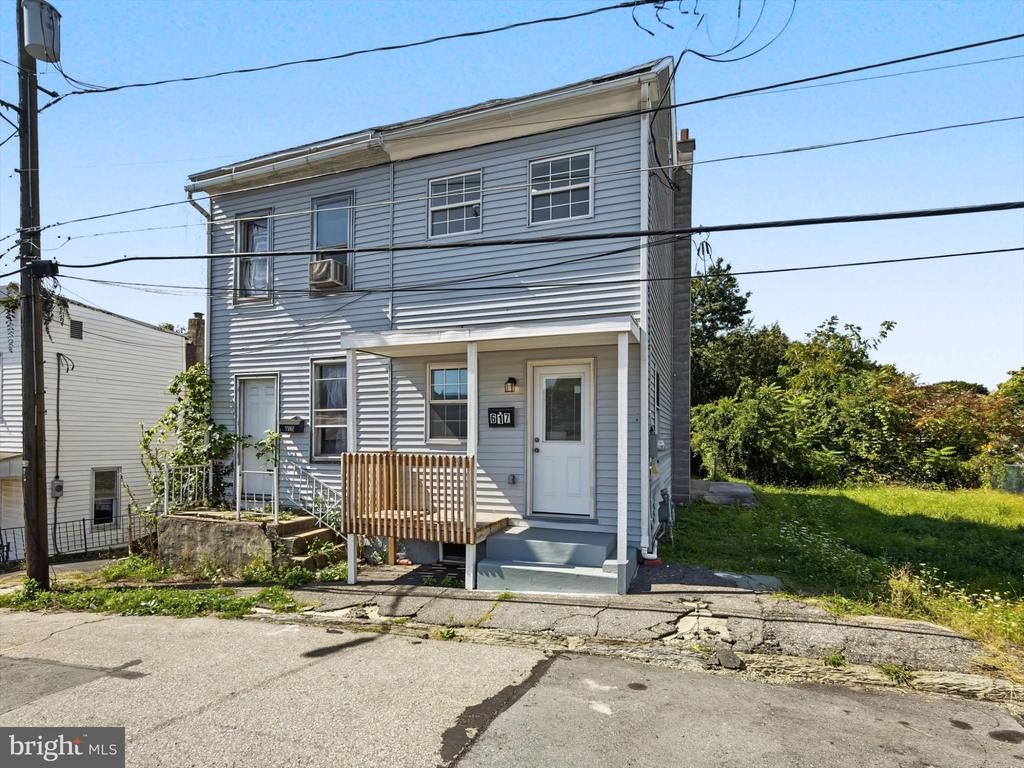 7th St, Pottsville, PA 17901