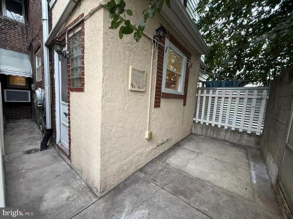 10th St, Philadelphia, PA 19148