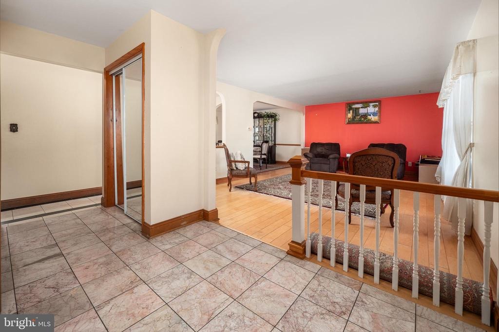 Hill Dr, Allentown, PA 18103