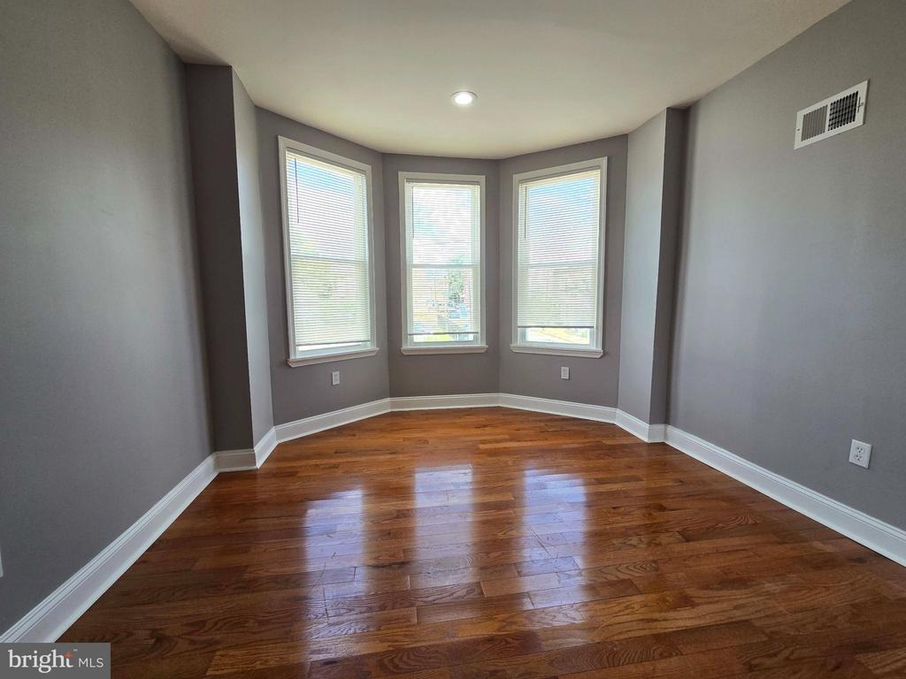 10th St, Philadelphia, PA 19133 #1
