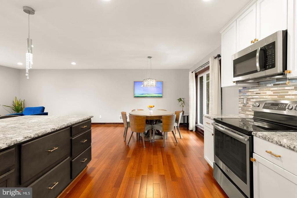 Greentree Rd, Bethesda, MD 20817 #1
