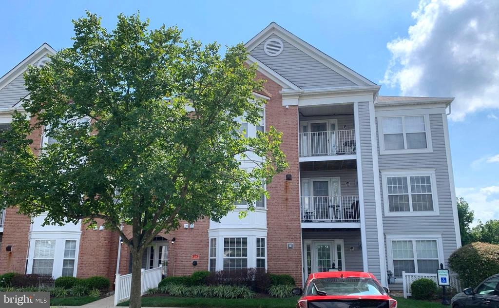 Burtons Cove Way, Annapolis, MD 21401