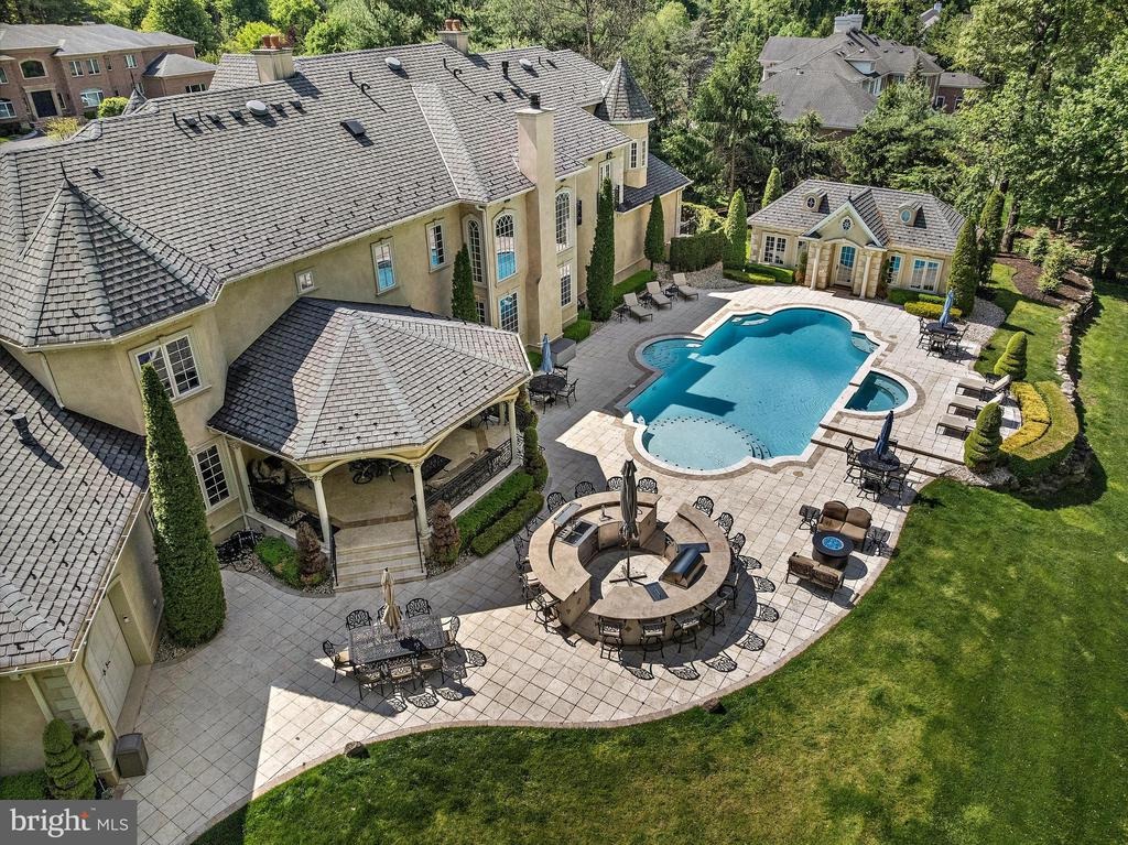 Raintree Ct, Holmdel, NJ 07733 #1