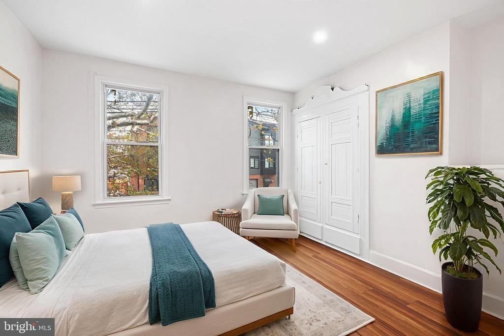 Paschall Ave, Philadelphia, PA 19143
