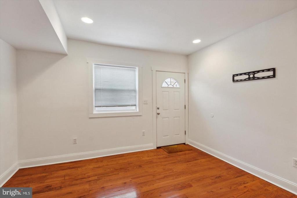 Orkney St, Philadelphia, PA 19122