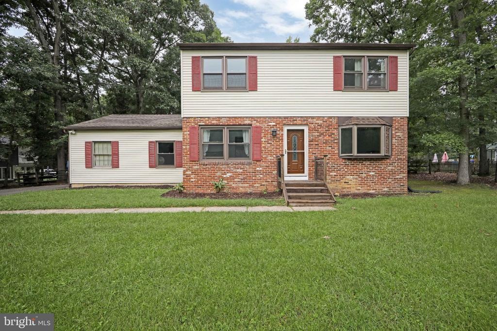Shawnee Trl, Shamong, NJ 08088