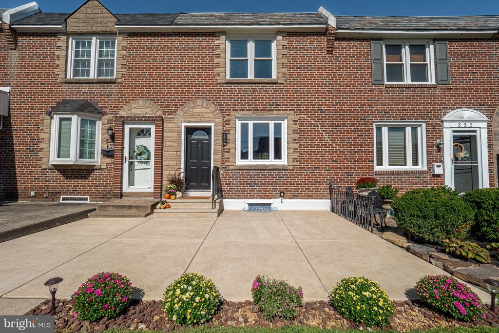 Gramercy Dr, Clifton Heights, PA 19018 #1