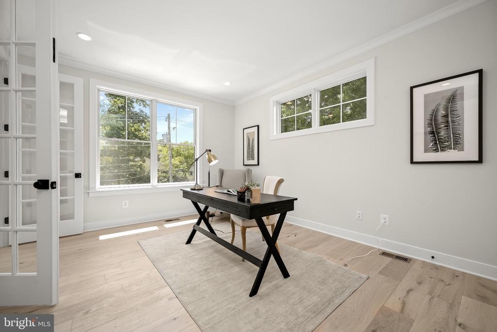 Fairglen Ln, Chevy Chase, MD 20815 #1