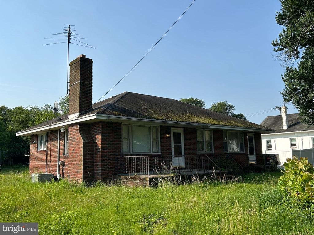 Andaloro Way, Westville, NJ 08093