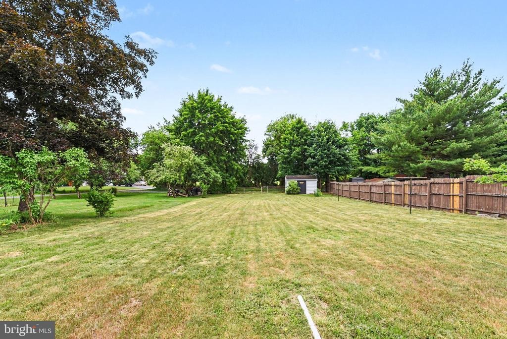 Pine Rd, Mount Holly Springs, PA 17065