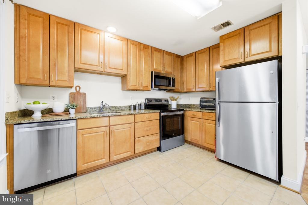 Winery Ct, Gaithersburg, MD 20879 #1