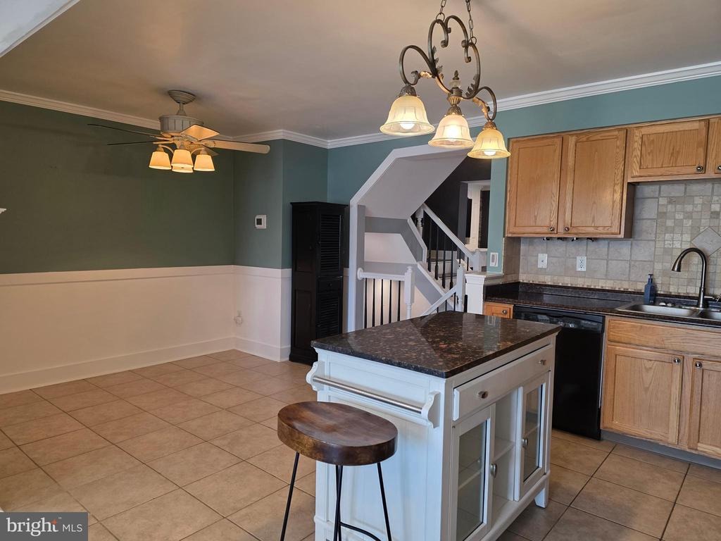 Clemens Ln, Blackwood, NJ 08012