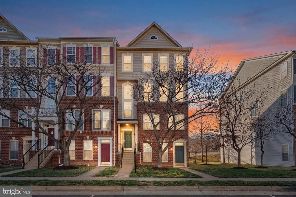 John Diskin Cir, Woodbridge, VA 22191 #1