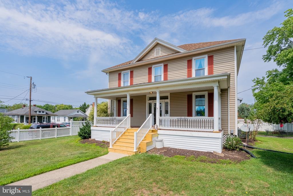 8th St, Waynesboro, VA 22980 #1
