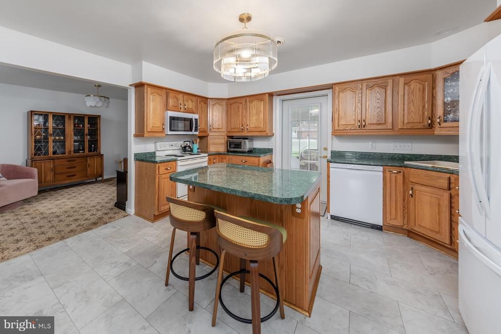 School St, Gibbstown, NJ 08027