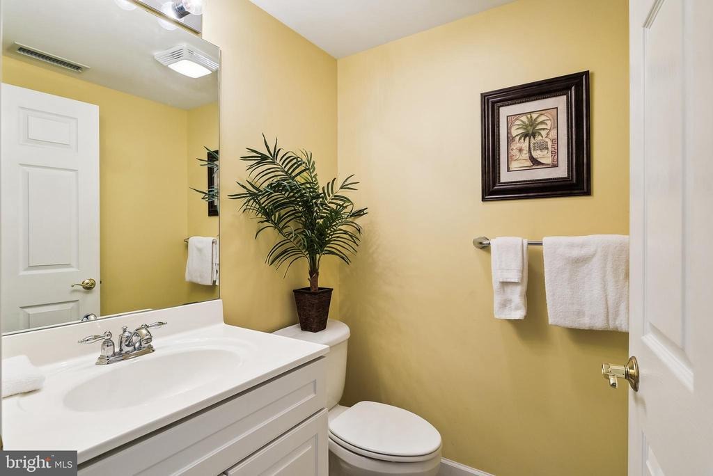 76th St, Ocean City, MD 21842