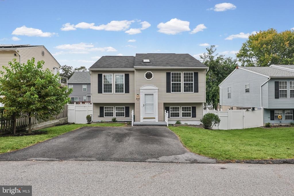 205th St, Pasadena, MD 21122 #1